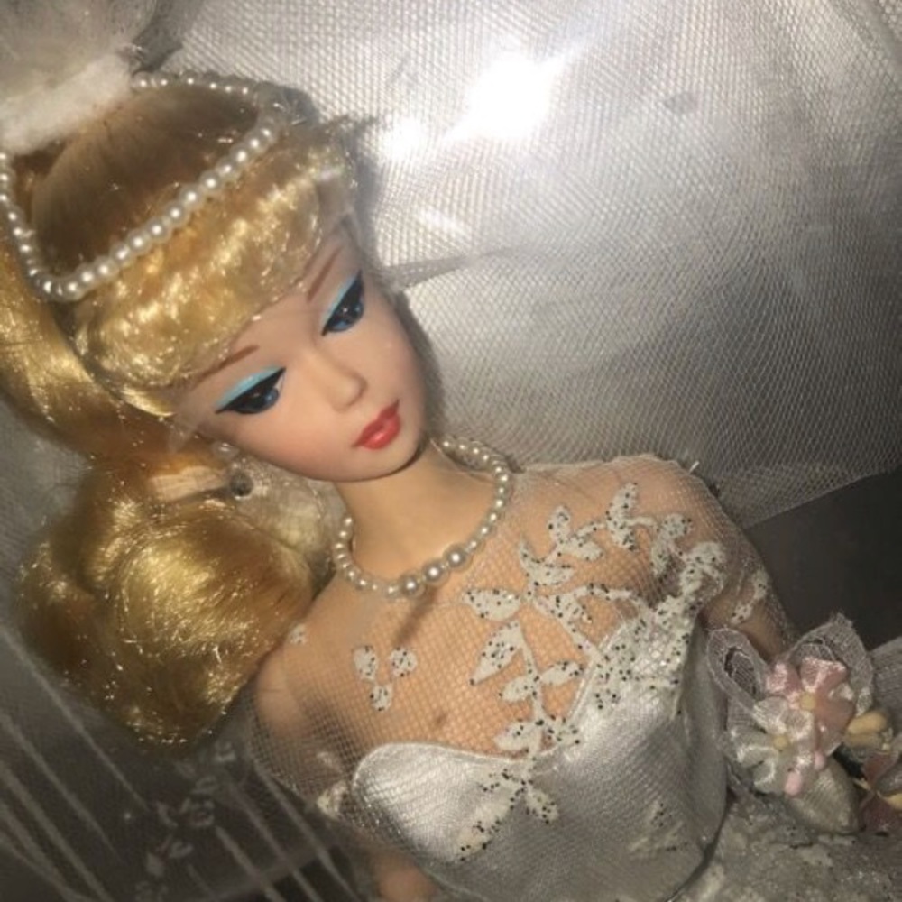 1996 1960’s fashion wedding day Barbie